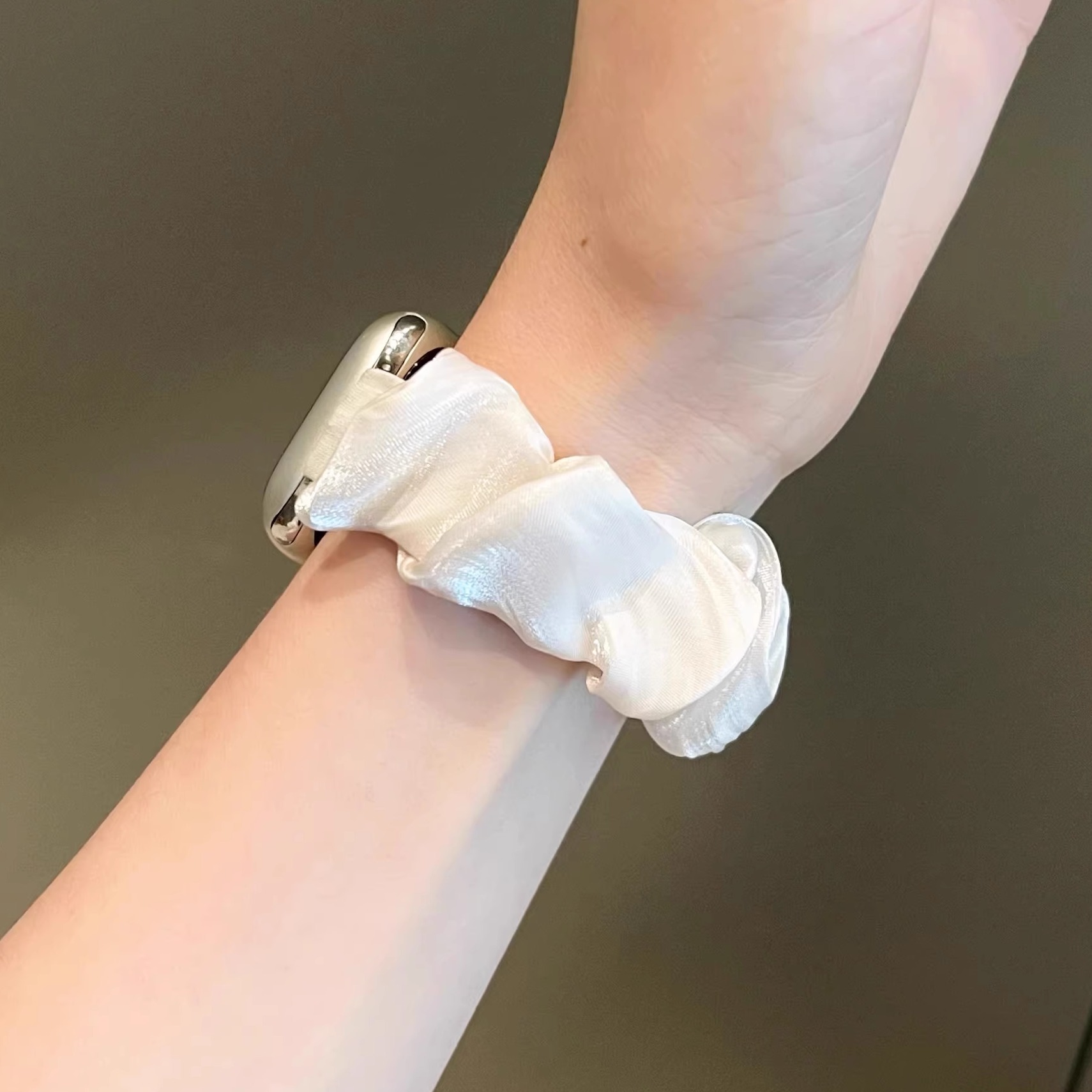 THE FRENCH SMALL FRESH HAIR TIE IS SUITABLE FOR APPLE WATCH APPLEWATCH BAND S10987654SE UNIVERSAL ULTRA