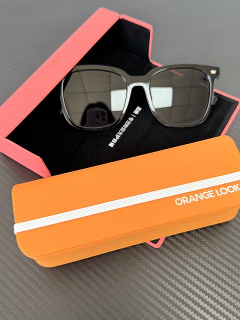 Taste high-end! Magnetic design portable high-end glasses box for men and women with pressure-resistant trendy sunglasses storage box