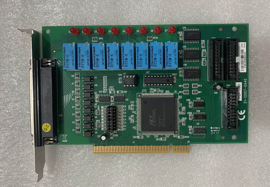 에이디링크의 새로운 PCI-7250 스위칭 입력 및 출력 스위칭 획득