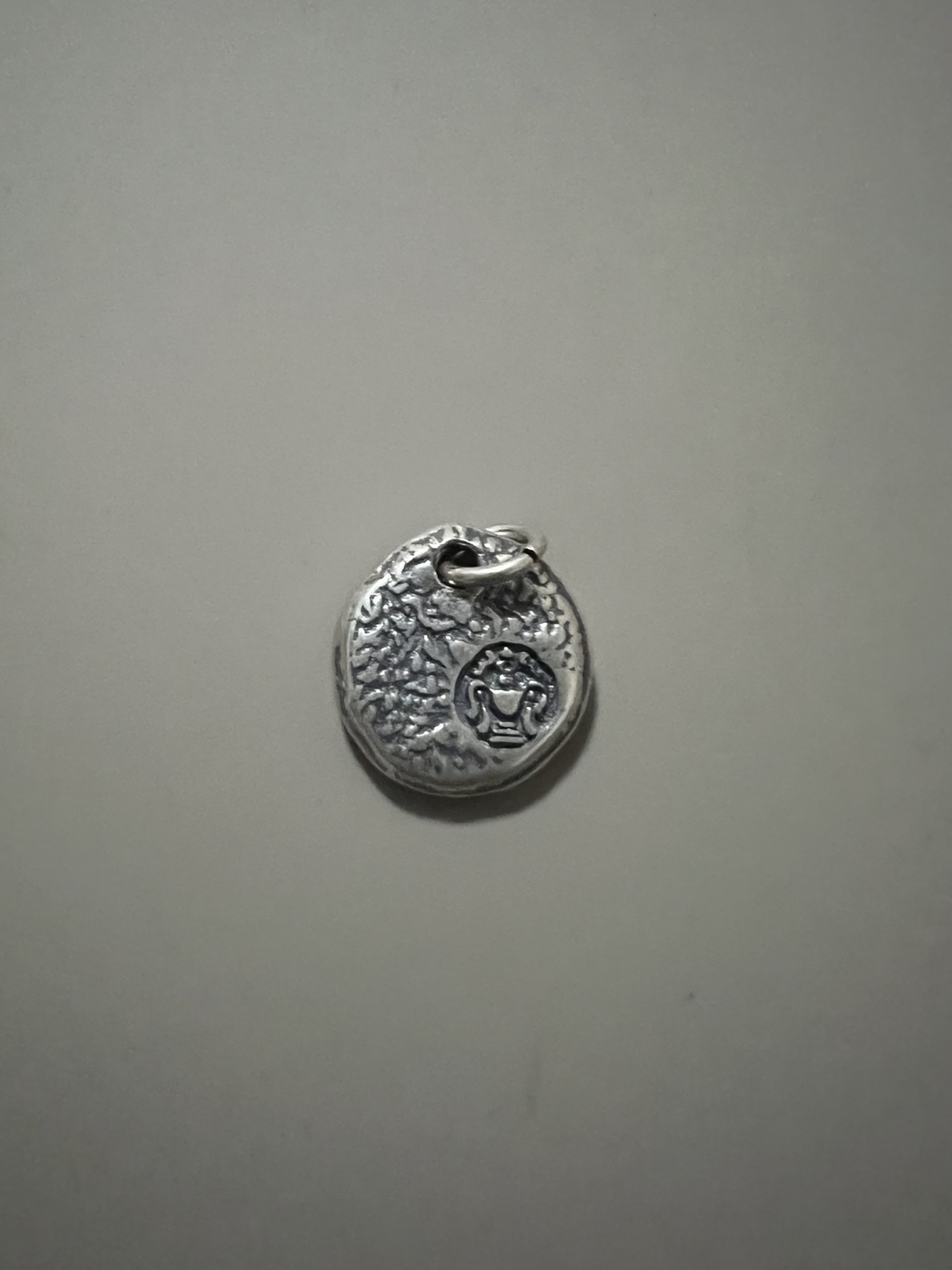 대형 전성기 측면 걸이 크기 17X14X3MM 소재 S 는 매력 작은 물방울 문화 장난감 액세서리로 사용할 수 있습니다