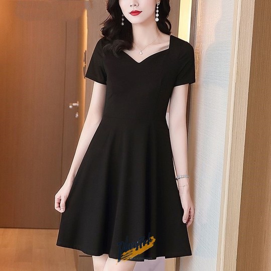 Koreanische Version des neuen Sommers Slim A-Line Large schwanken, um Frauenfurchen, Lotus-Blattkragen und kurzärmelige V-Ausschnitt-Solid-Farb-Rock mit hoher Tapferkeit herzustellen