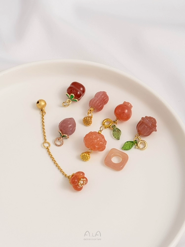 Натуральная красная подвеска, защитный амулет, квадратная пряжка, аксессуар