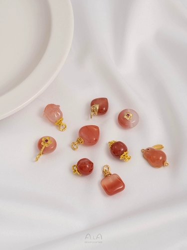 Натуральная красная подвеска, защитный амулет, квадратная пряжка, аксессуар