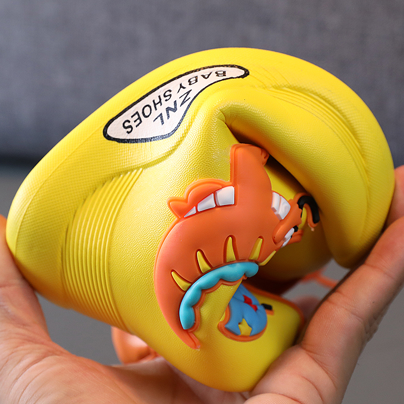 CHILDRENS RAIN BOOTS SPRING AND SUMMER WEAR WATERPROOF BOYS AND GIRLS RAIN BOOTS BABY THICKENED WATER SHOES LIGHT AND NON-SLIP CUTE RUBBER SHOES