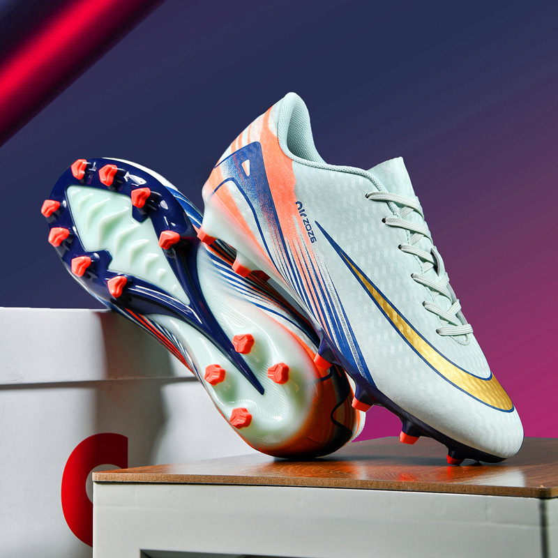 C罗梅西学生足球鞋儿童学生TF碎钉人造草训练男女AG长钉专业比赛