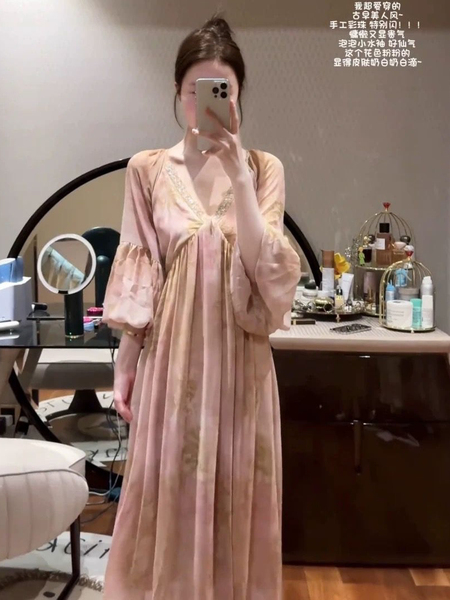 孕妇春装连衣裙2026新款孕期穿搭裙子重工慵懒高级感晕染短裙春夏 — 5