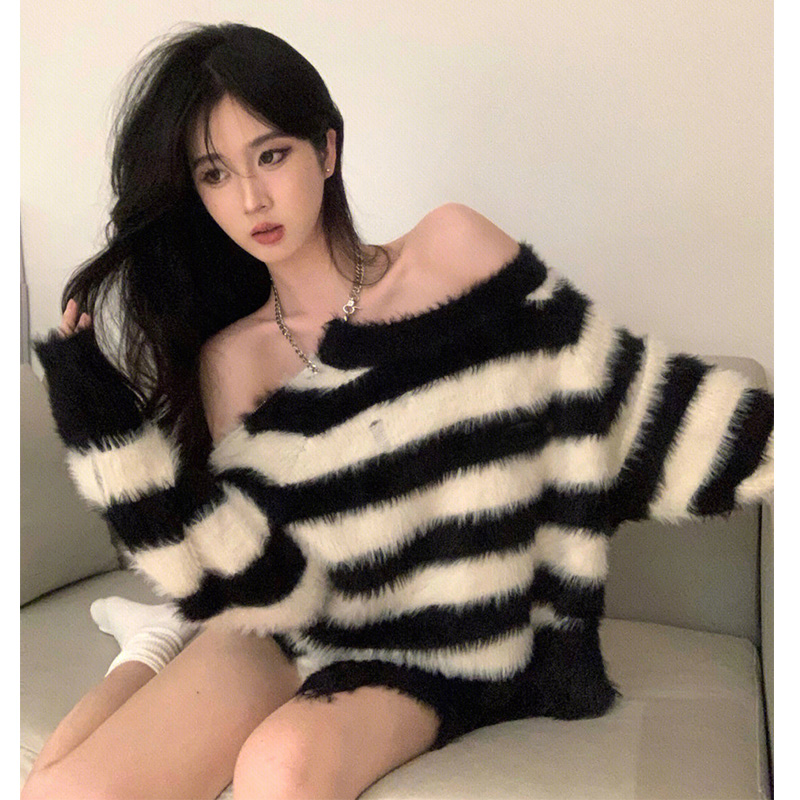 AUTUMN ZIPPER BLACK AND WHITE OFF-THE-SHOULDER STRIPED SWEATER WOMENS 2022 NEW LOOSE RETRO LAZY WIND GENTLE DESIGN