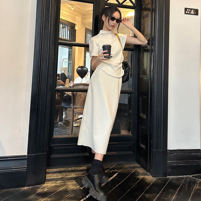 HONG KONG-STYLE HIGH-END COMMUTER LOOSE HIGH-NECKED SHORT-SLEEVED T-SHIRT FEMALE FOREIGN STYLE FASHIONABLE SLIT SKIRT FASHION SUIT FEMALE