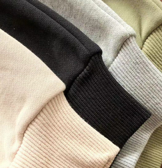 뒷주머니에 작은 빨간 하트가 들어간 4컬러 바지 42471205