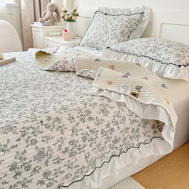 Double-layer yarn lace bed cover three-piece set princess style thickened French wash cotton bed sheet tatami cotton bed cover