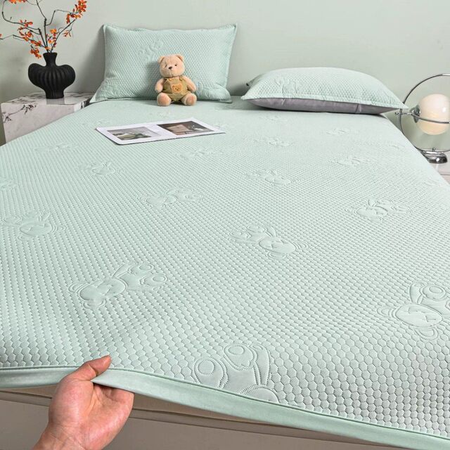 Summer ice silk mat air conditioning soft mat cool bed sheet foldable machine washing mat