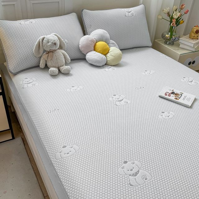 Class A iced beans cold mat ice silk mat air conditioning soft mat sheet three-piece set summer cool folding flat style cool mat