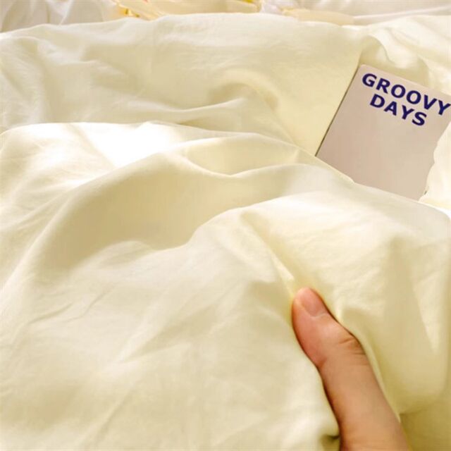 Travel disposable bed sheets, quilt covers, pillow covers, quilt covers, four-piece sets, travel hotels, dirty travel bedding, thickened