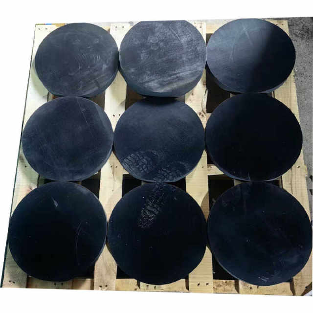 Round rubber pad solid waterproof wear-resistant shock-absorbing rubber plate cushioning leather gasket seal customized dingqing fluorine rubber