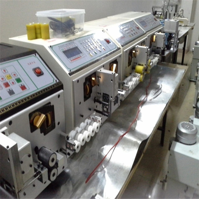 Wire screwing machine Fully automatic wire cutting and tangent machine Automatic wire stripping machine Wire opening machine Computer wire stripping machine Wire splitter