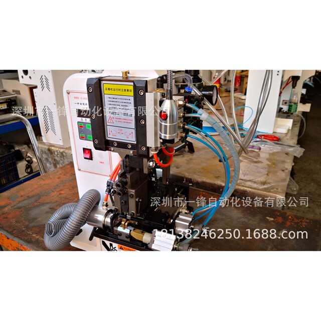 Ring spring terminal stripping and tapping terminal machine multi-core wire protection machine peeling and tapping end machine horizontal delivery direct delivery and tapping machine