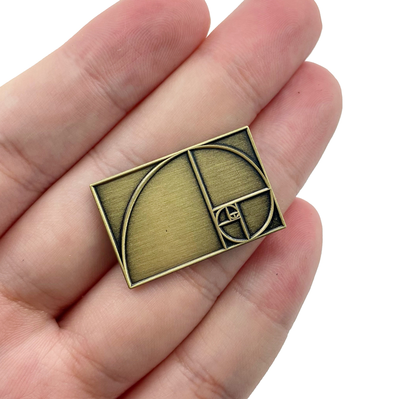 LXJERY 골든 섹션 브로치 피보나치 시퀀스 금속 배지 학교 가방 장식 핀