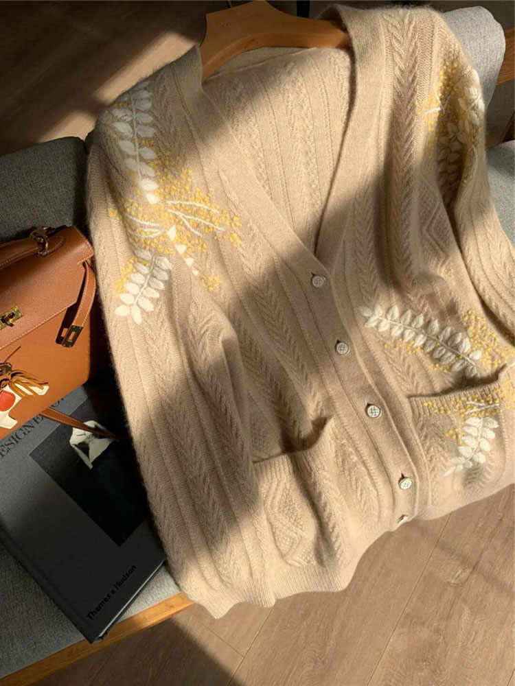 JAPANESE VINTAGE LAZY STYLE HIGH-QUALITY HAND-EMBROIDERED CROCHET KNIT SWEATER JACKET WOMENS AUTUMN AND WINTER