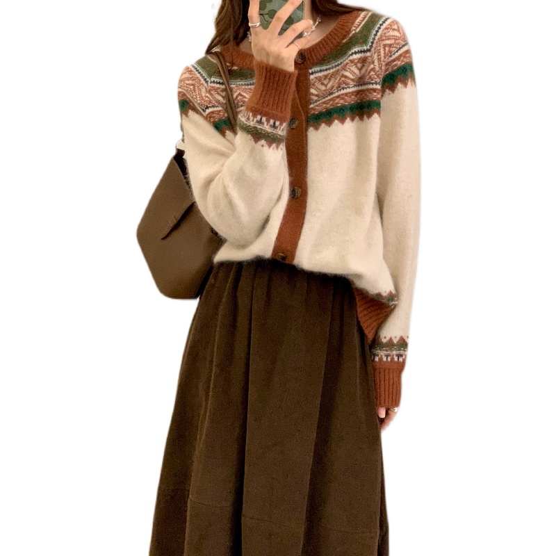 NEW YEARS CLOTHES DESIGN SENSE NICHE KOREAN LAZY SOFT STICKY VINTAGE JACQUARD MOHAIR BOTTOM SWEATER WOMENS AUTUMN AND WINTER