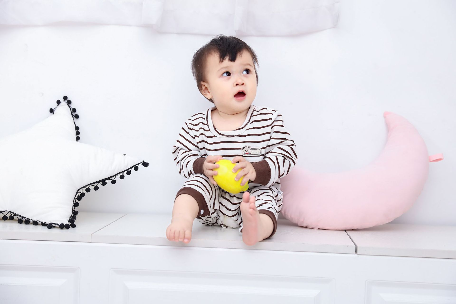 BABY ONESIES SPRING AND AUTUMN NEW CLIMBING CLOTHES MALE AND FEMALE BABY OPEN CROTCH HA CLOTHES NEWBORNS FOREIGN PAJAMAS AUTUMN CLOTHES TIDE