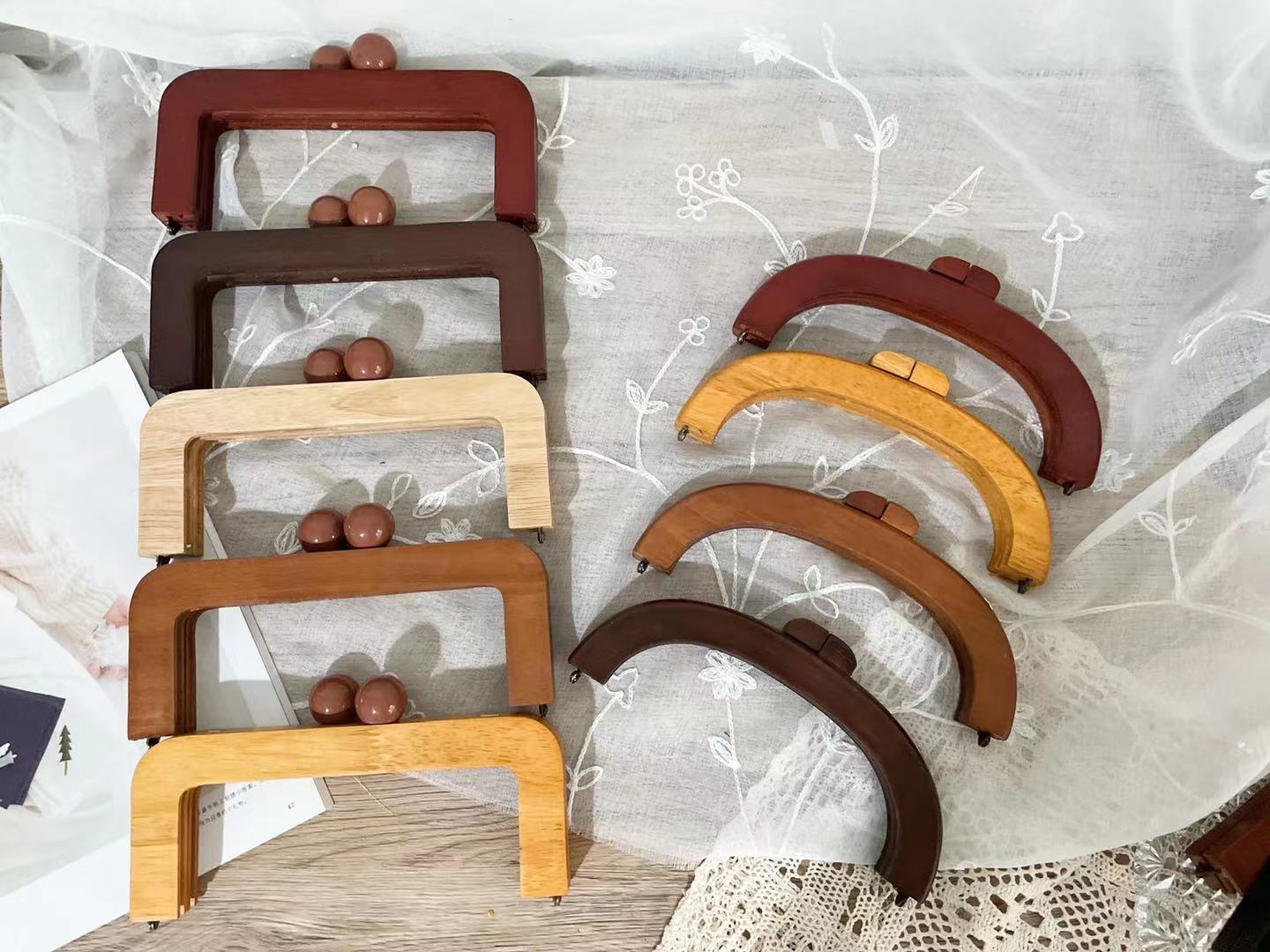 SEND DRAWINGS >> 20CM RETRO SQUARE WOODEN MOUTH GOLD HALF-ROUND WOODEN WRIST HANDMADE MOUTH GOLD BAG ACCESSORIES SET