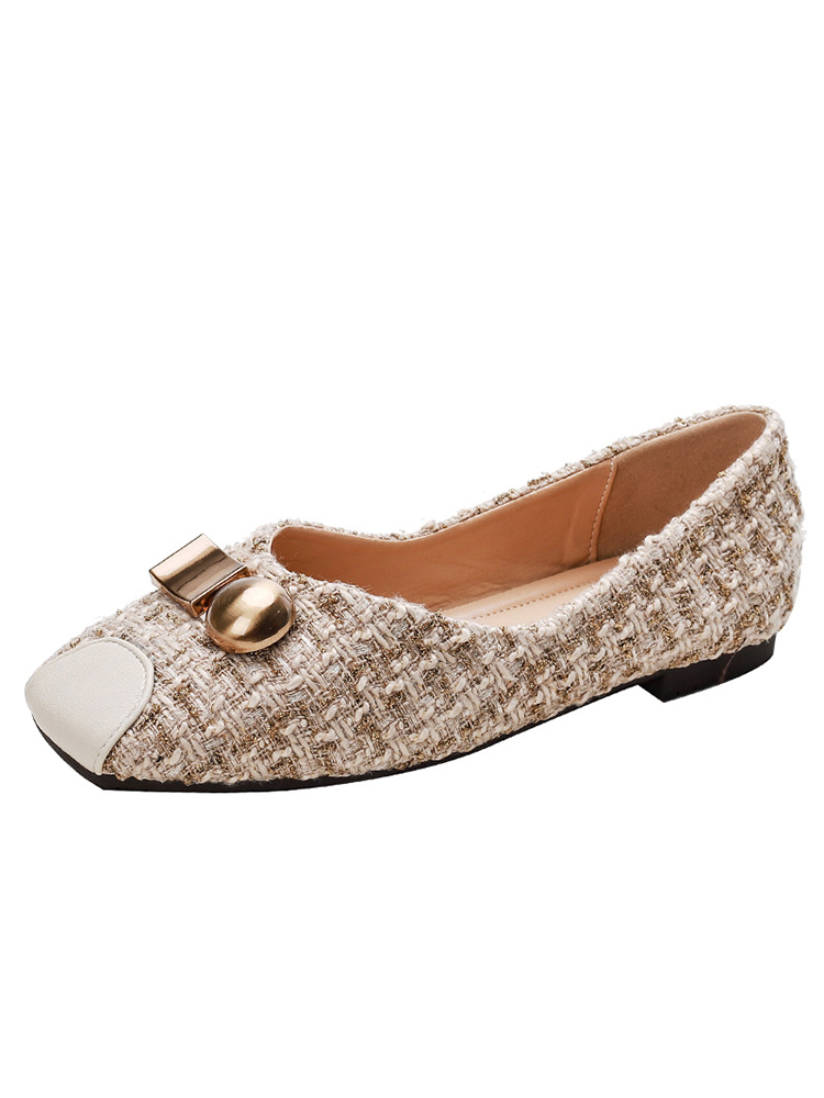 밀라노 스튜디오 여성을 위한 작은 향기로운 스타일의 플랫 슈즈 2024 새로운 사각형 발가락 체인 버클 얕은 입 부드러운 여성 신발