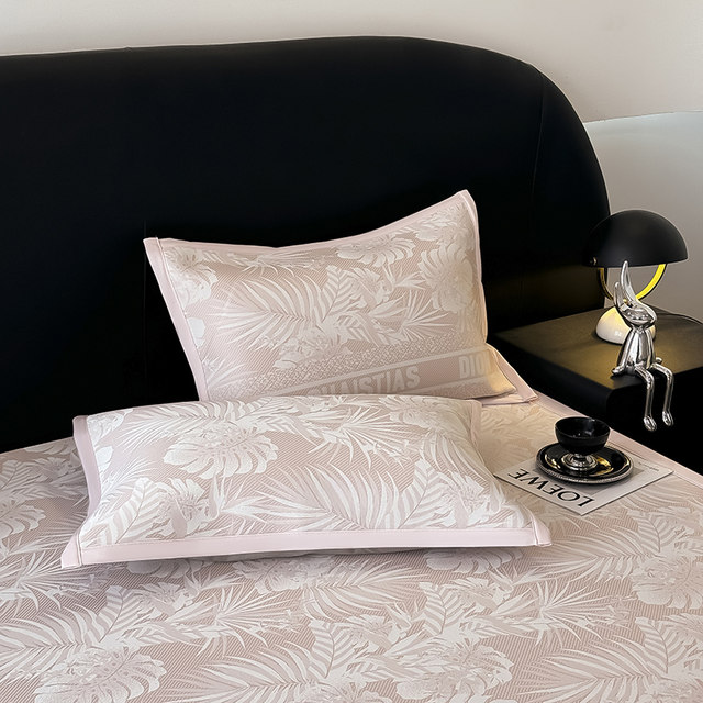 Summer high-end ice silk mat three-piece set summer 2025 new air-conditioning mat straw mat rattan mat sheets machine washable