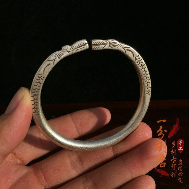 ANTIQUE MISCELLANEOUS OLD OBJECT COLLECTION OLD SILVER BRACELET OLD SILVERSMITH HANDMADE FOOT SILVER TRANSFER OPENING BRACELET CHILDRENS BRACELET