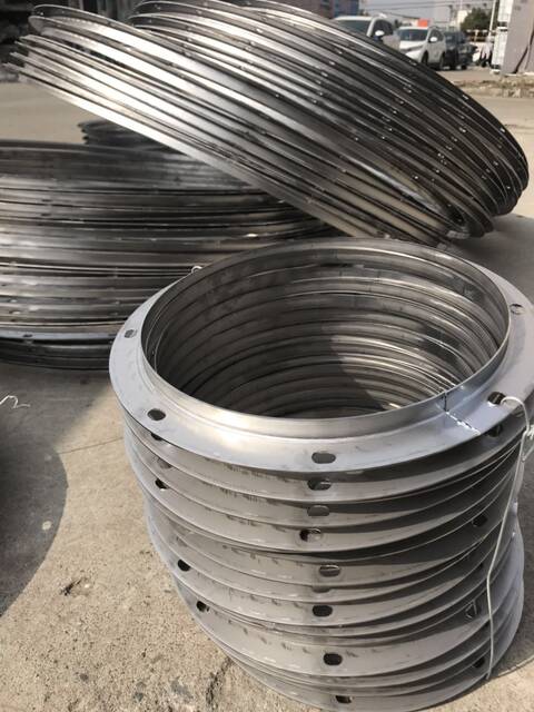 304不锈钢法兰片风机风管圆形角钢钢带冲孔焊接法兰盘现货供应300