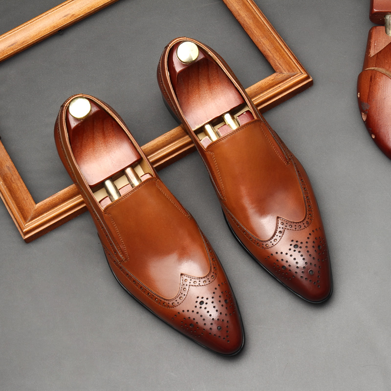 2021 NEW MENS SHOES AUTUMN MENS THICK-SOLED BUSINESS FORMAL WEAR LEATHER CASUAL BRITISH BULLOCK SHOES MENS WEDDING SHOES