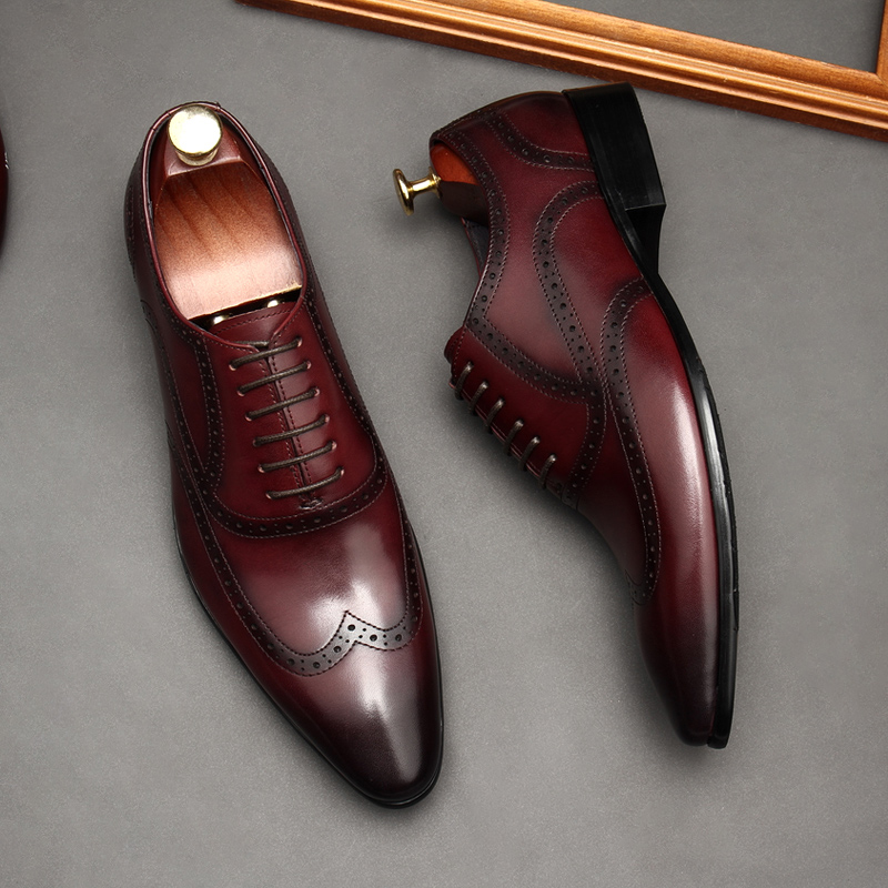 FALL 2021 NEW MENS BUSINESS SHOES GENUINE LEATHER CARVED SHOES MENS FORMAL DERBY SHOES POINTED-TOE WEDDING SHOES
