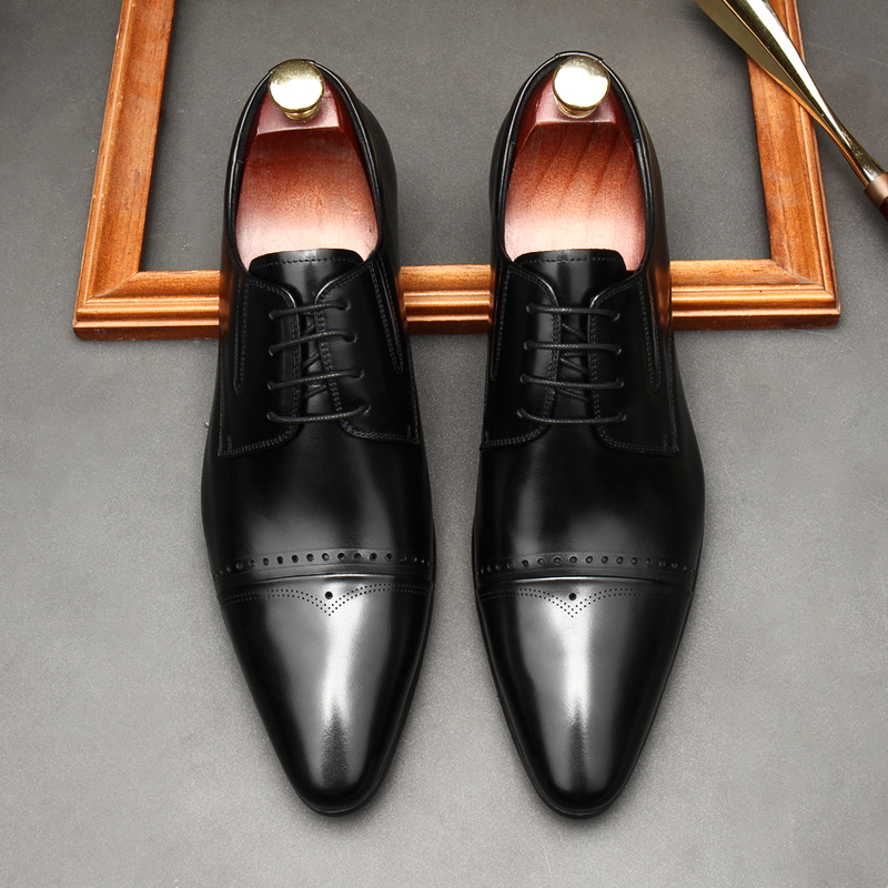 BLACK EUROPEAN VERSION OF MENS SHOES THREE-JOINT LEATHER SHOES MENS CARVED POINTED TOE FORMAL WEAR BUSINESS LEATHER BRITISH FASHION SHOES LACE-UP WEDDING SHOES