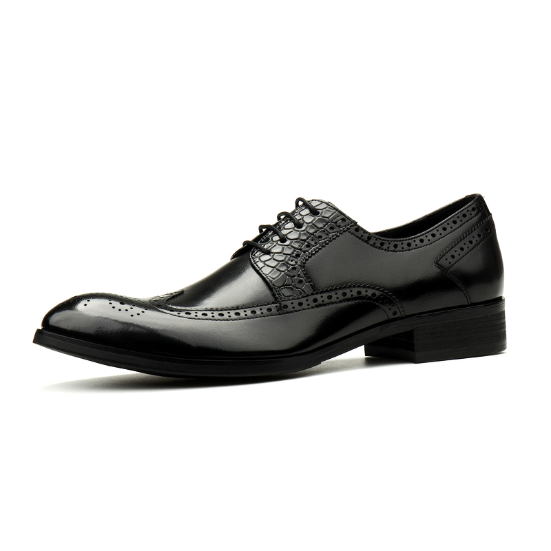 NEW BRITISH CARVED MENS SHOES BULLOCK SPRING SUMMER MENS BUSINESS FORMAL WEAR BLACK LEATHER WEDDING SHOES FASHION SMALL LEATHER SHOES