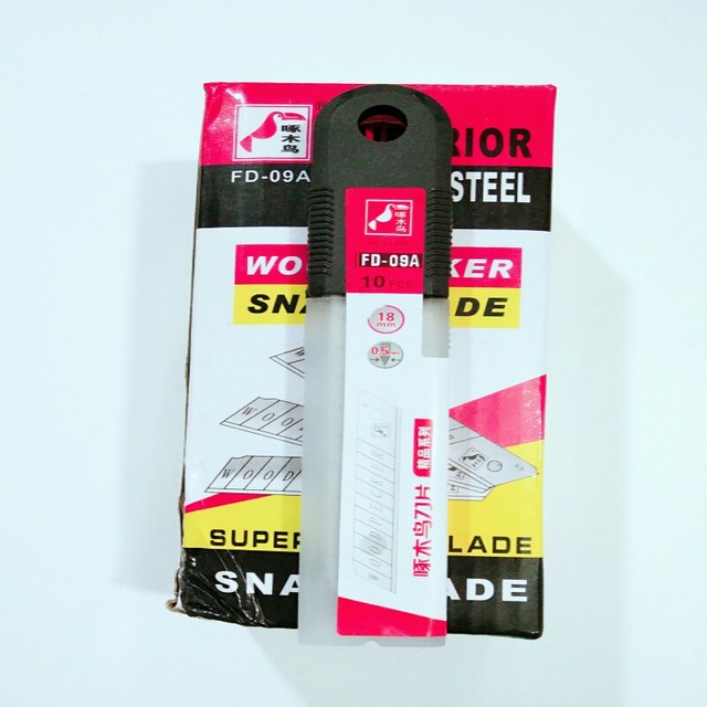 新品得力美工刀片 蓝天美工刀片刚泰墙纸刀片啄木鸟刀片一盒包邮