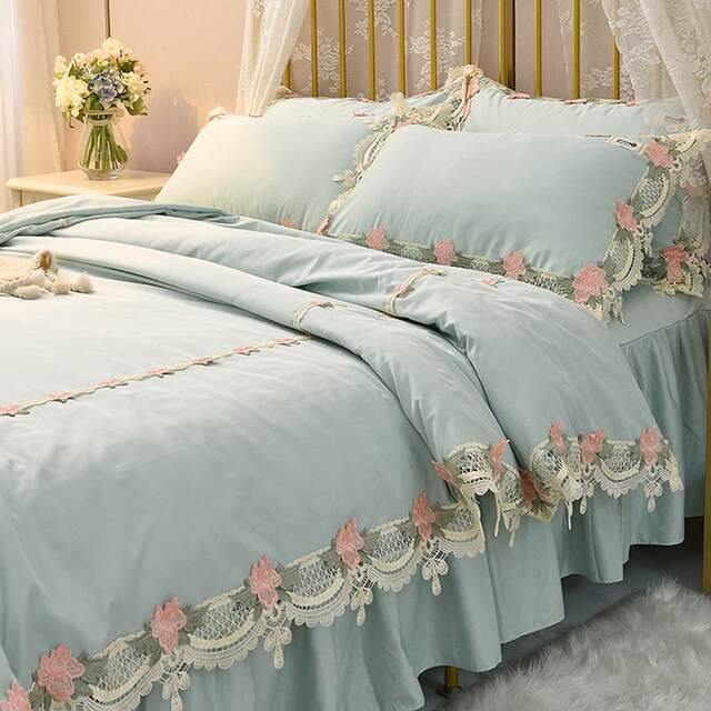 French silk four-piece set bedspread bed skirt quilt cover can fix bed sheet girl heart silky smooth kit bedding