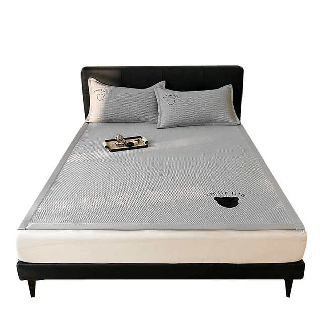 Summer iced beans cool mat three-piece set machine washable 2024 new summer iced silk mat sheets and soft mat