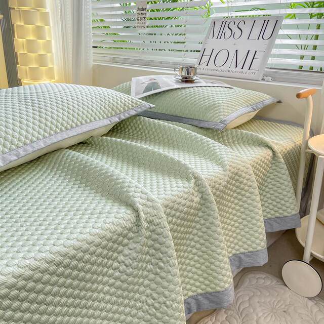 Summer Doudou ice silk cool mat sheets, bed covers, bed skirt, air conditioning mat three-piece set student dormitory single washable