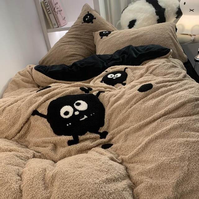 Ins winter thickened beautiful velvet bed 3 four-piece set embroidered cartoon milk velvet coal ball quilt cover sheet coral velvet velvet set