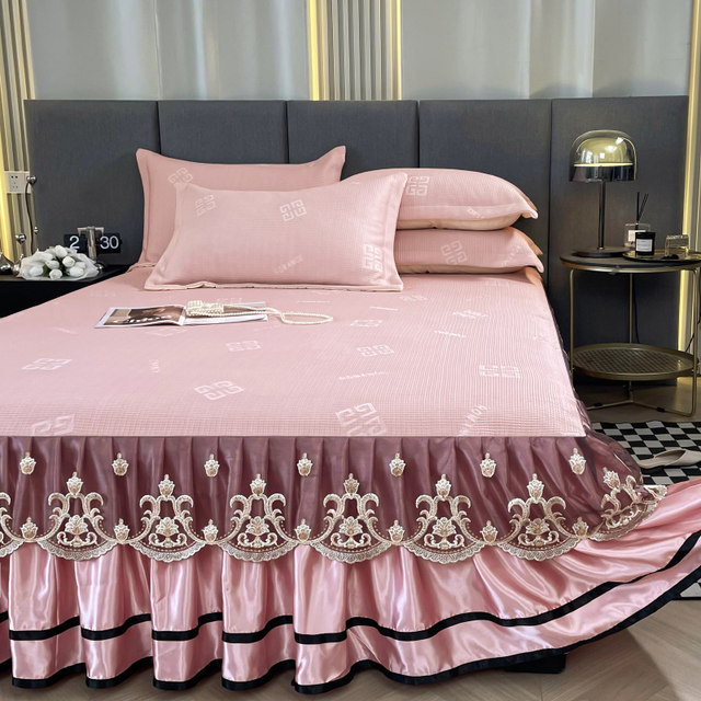 Summer cool mat bed skirt three-piece set ice silk mat household bed sheet lace air conditioner soft. The mat can be machine washed
