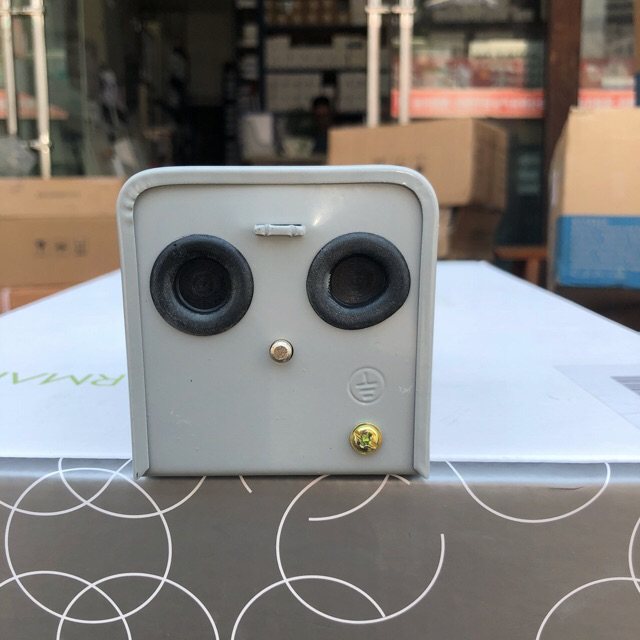Moon-inverted switch Conversion switch KO3-15 HY2-15A Iron box housing Forward and reverse switch