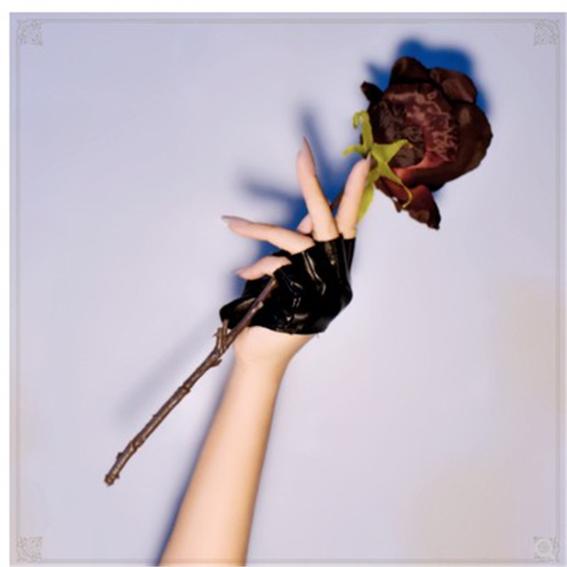 HALF-FUNCTION LOLITA DANCING GOTHIC CYBERPUNK JK HALF-FINGERED HALF-PALM BARE-FINGERED DEACON LEATHER GLOVES FEMALE COS