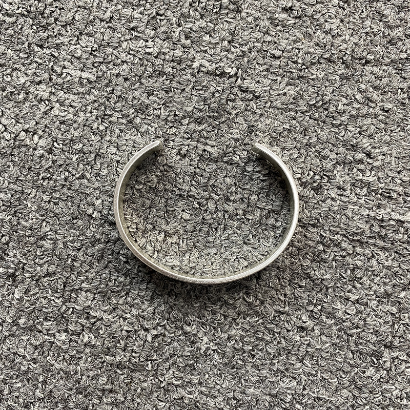 TRENDY AND FASHIONABLE WIDE OPEN LETTER VERSATILE SIMPLE BRACELET