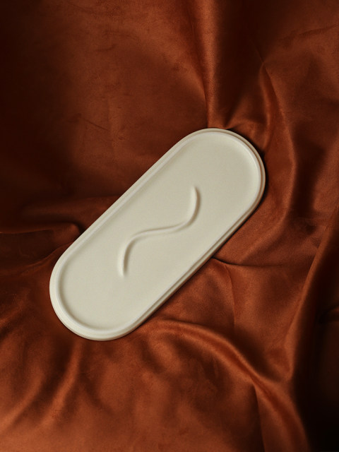 Yijitang INS cream tray ceramic high-end fruit tray aromatherapy jewelry teacup storage tray simple decoration