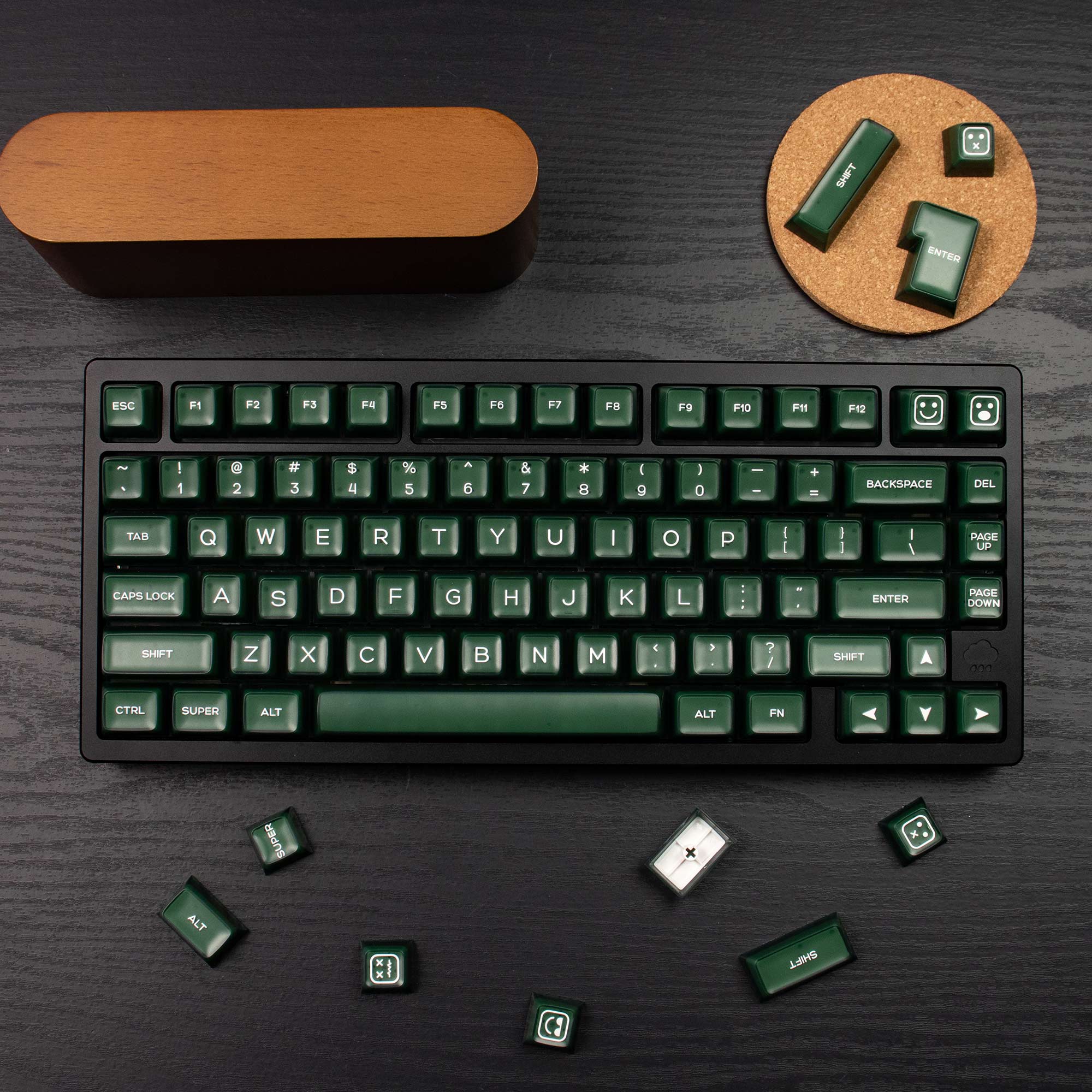 LIGHT SMILE EMERALD MECHANICAL KEYBOARD KEYCAPS 142 KEYS ABS TWO-COLOR MOLDING SA HEIGHT ADAPTATION 61 87 104 ETC