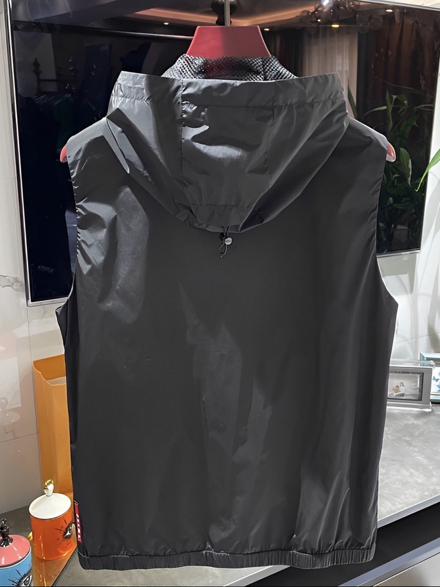 SPRING AND AUTUMN YOUTH FASHION BRAND HOODED VEST MENS SLIM CASUAL TREND INS SOLID COLOR SLEEVELESS SHOULDER VEST HORSE CLIP