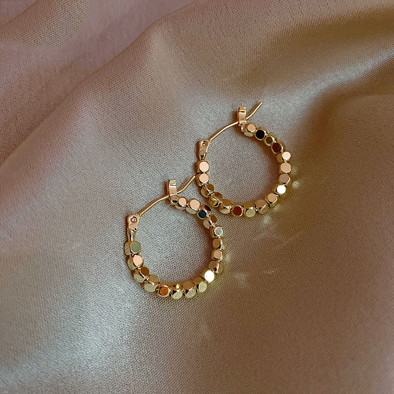 FATAL GAZE FOUR SEASONS EARRINGS RECOMMENDED  NO ALLERGY AND NO FADING  TEMPERAMENT KOREAN  HOOP EARRINGS