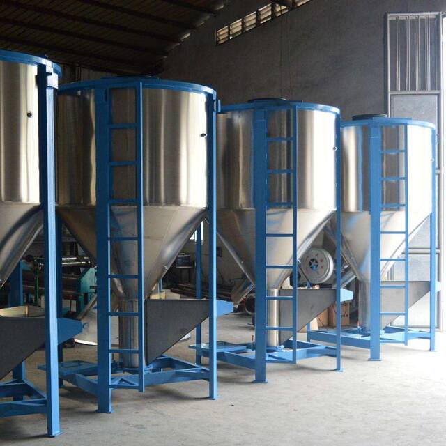 Supply stainless steel plastic vertical mixer rice dryer feed mixer price discount