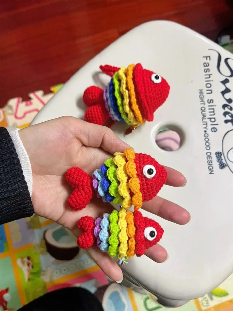 행운을 빌어 요 다채로운 잉어 양모 수제 크로 셰 뜨개질 DIY 재료 패키지 새해 선물 짠 키 체인 가방 펜던트
