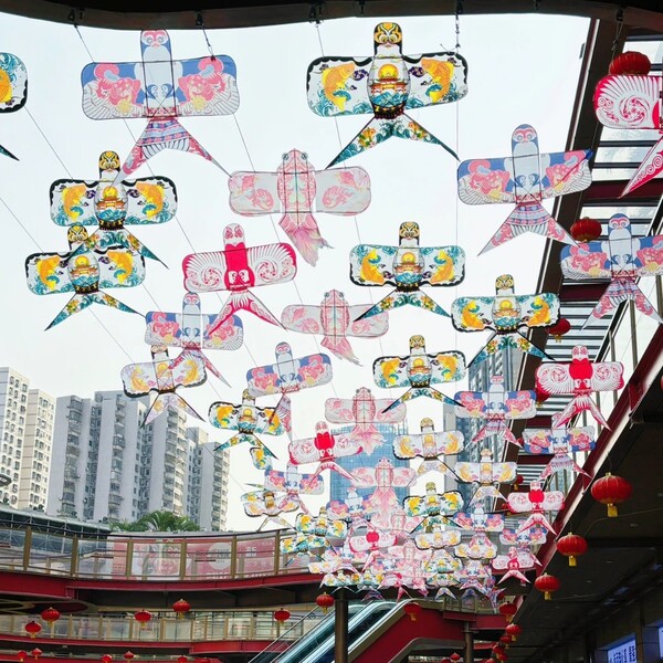 纸鸢沙燕风筝节日氛围感活动布置户外商业街景区吊顶装饰天幕挂饰