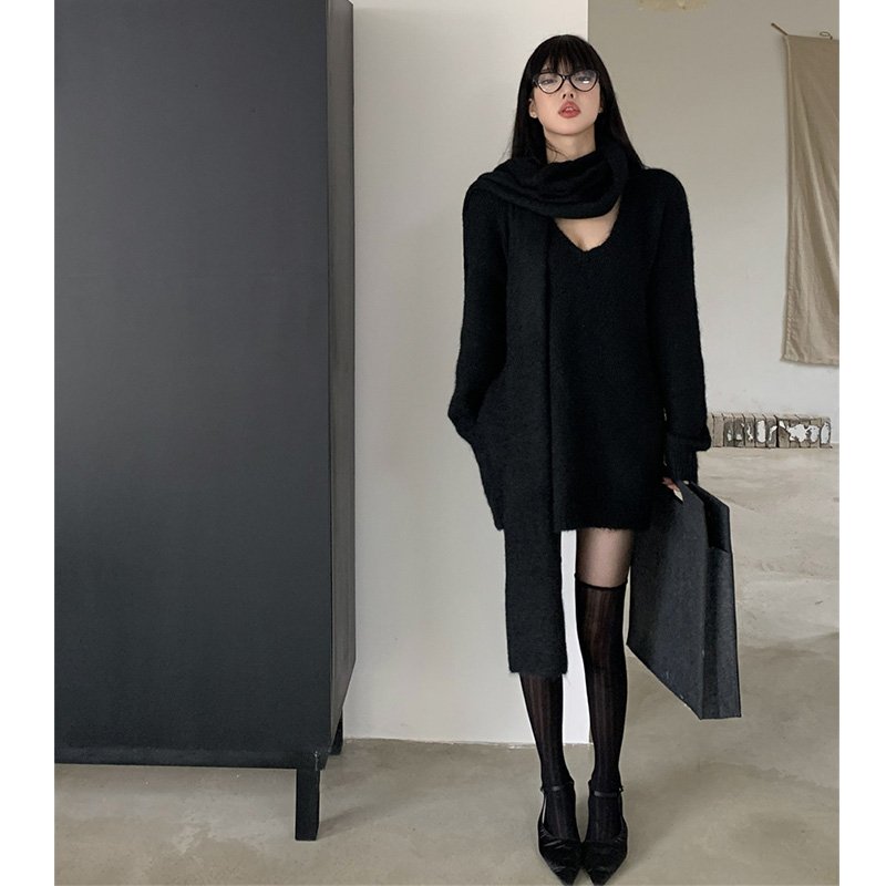 BLACK V-NECK LAZY STYLE LOOSE DESIGN SENSE SCARF MID-LENGTH KNITWEAR SWEATER SWEATER WOMAN 2022 NEW STYLE THIN LOOK